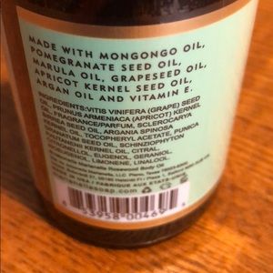 Jaboneria Marianela Other - Jaboneria Marianella Body Oil. Jaboneria Marianela Other - Jaboneria Marianella Body Oil.